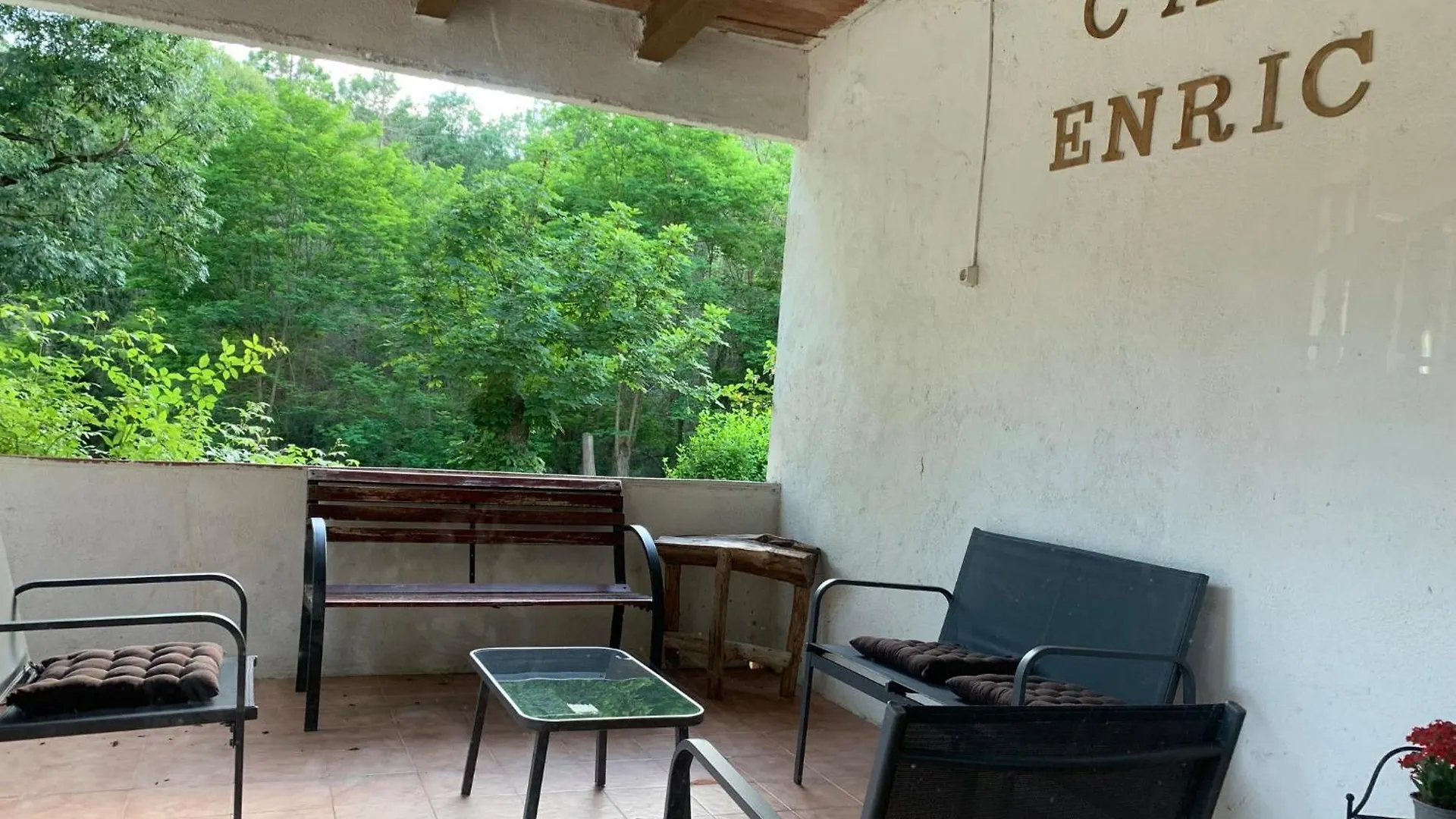 Hostal Rural Can Enric Sant Sadurni d'Osormort