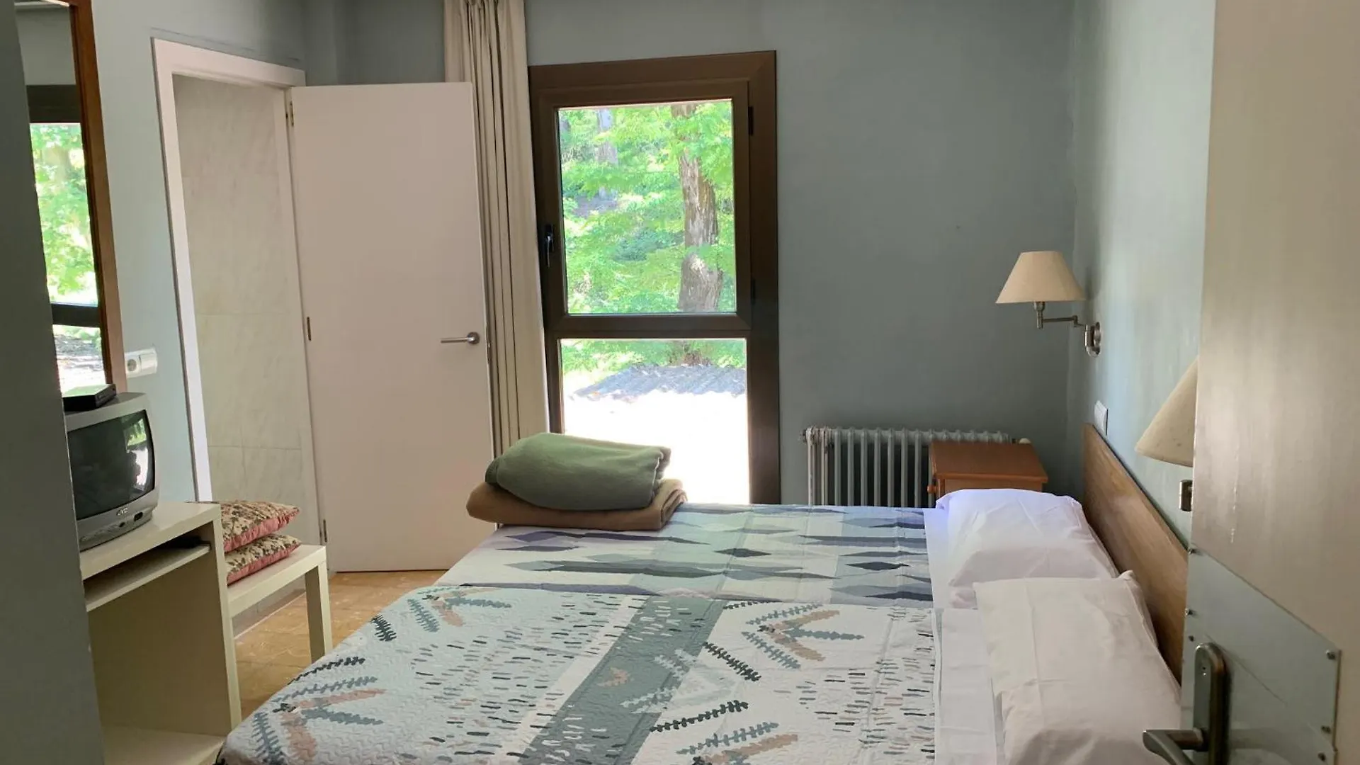 Guest house Hostal Rural Can Enric Sant Sadurni d'Osormort